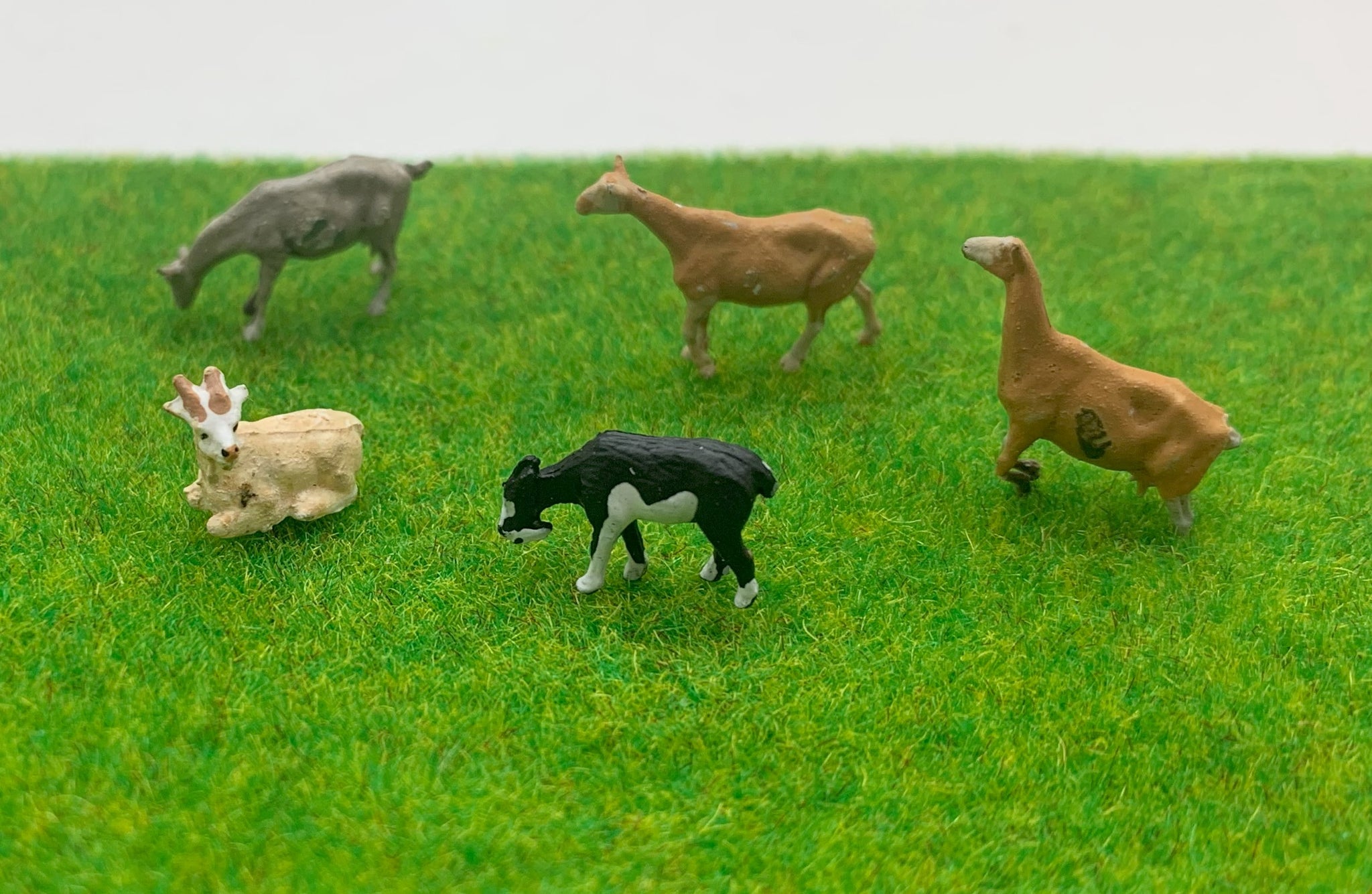 GOAT FAMILY '00' SCALE