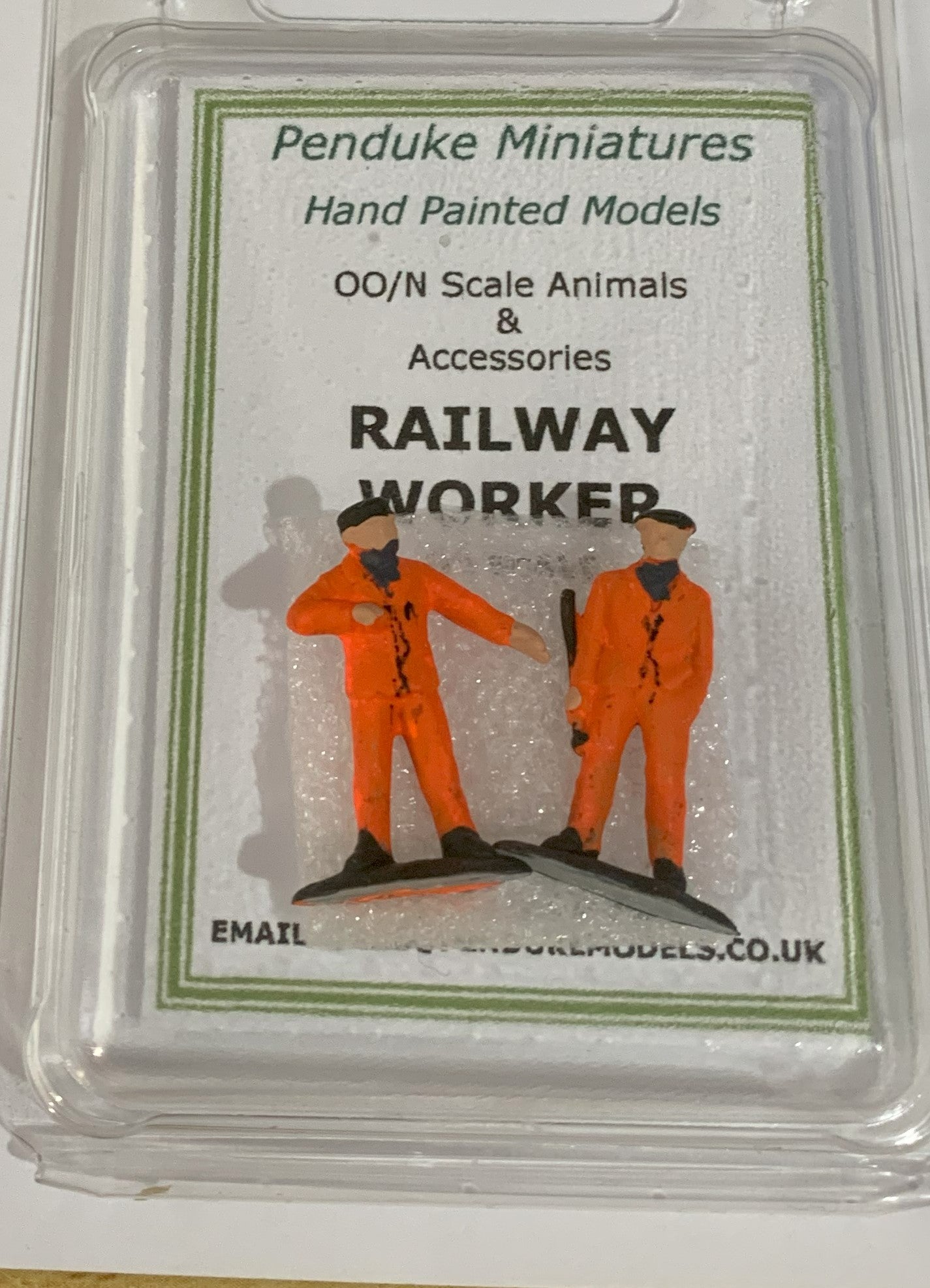 RAILWAY TRACK  WORKERS SUPER DETAIL 00 GAUGE